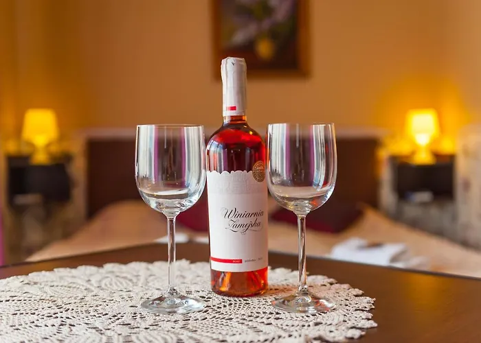 Bazancia 우스트론