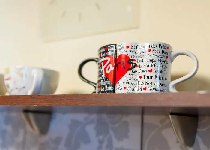 Bazancia 우스트론