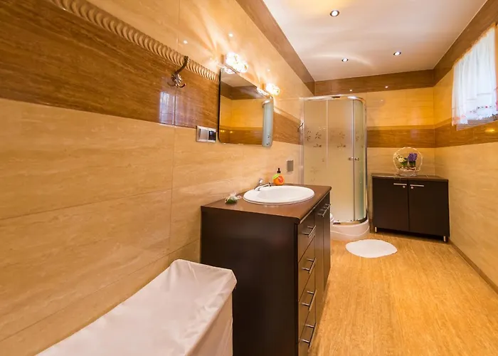 Bazancia 아파트 우스트론